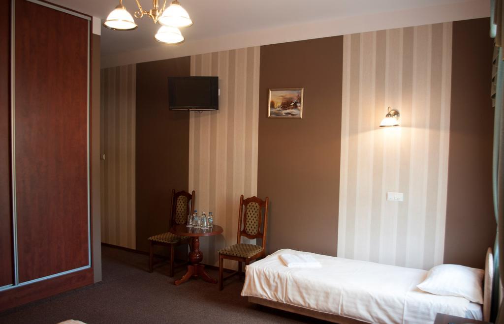 Hotel Nad Rzeczka Stary Toruń Quarto foto